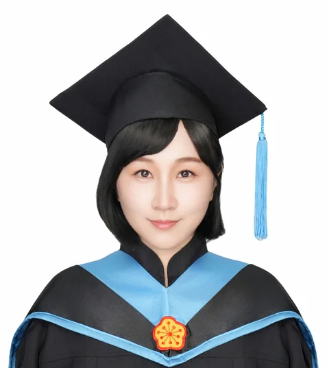 白富美高雄青春學士照作品 1，學士服畢業人像