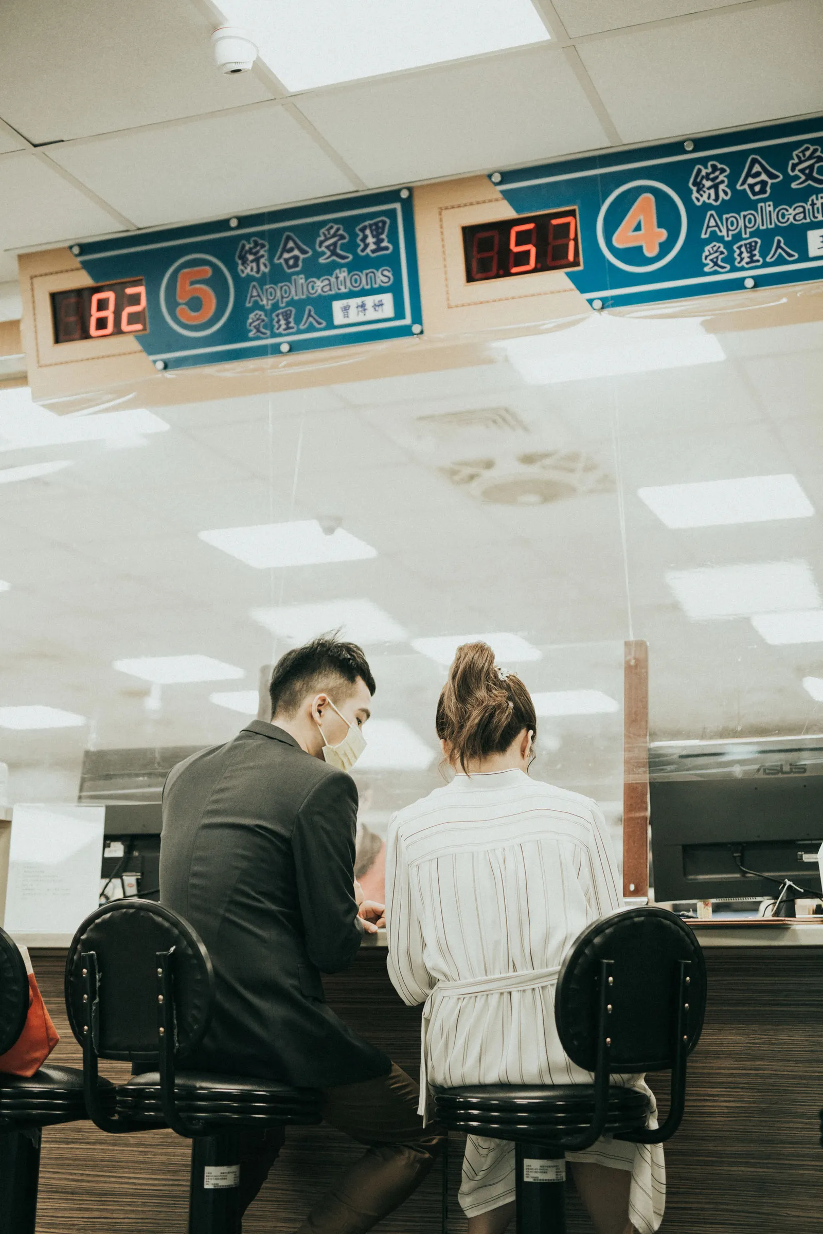 登記現場的互動紀錄，結婚登記作品 01 第 3 張