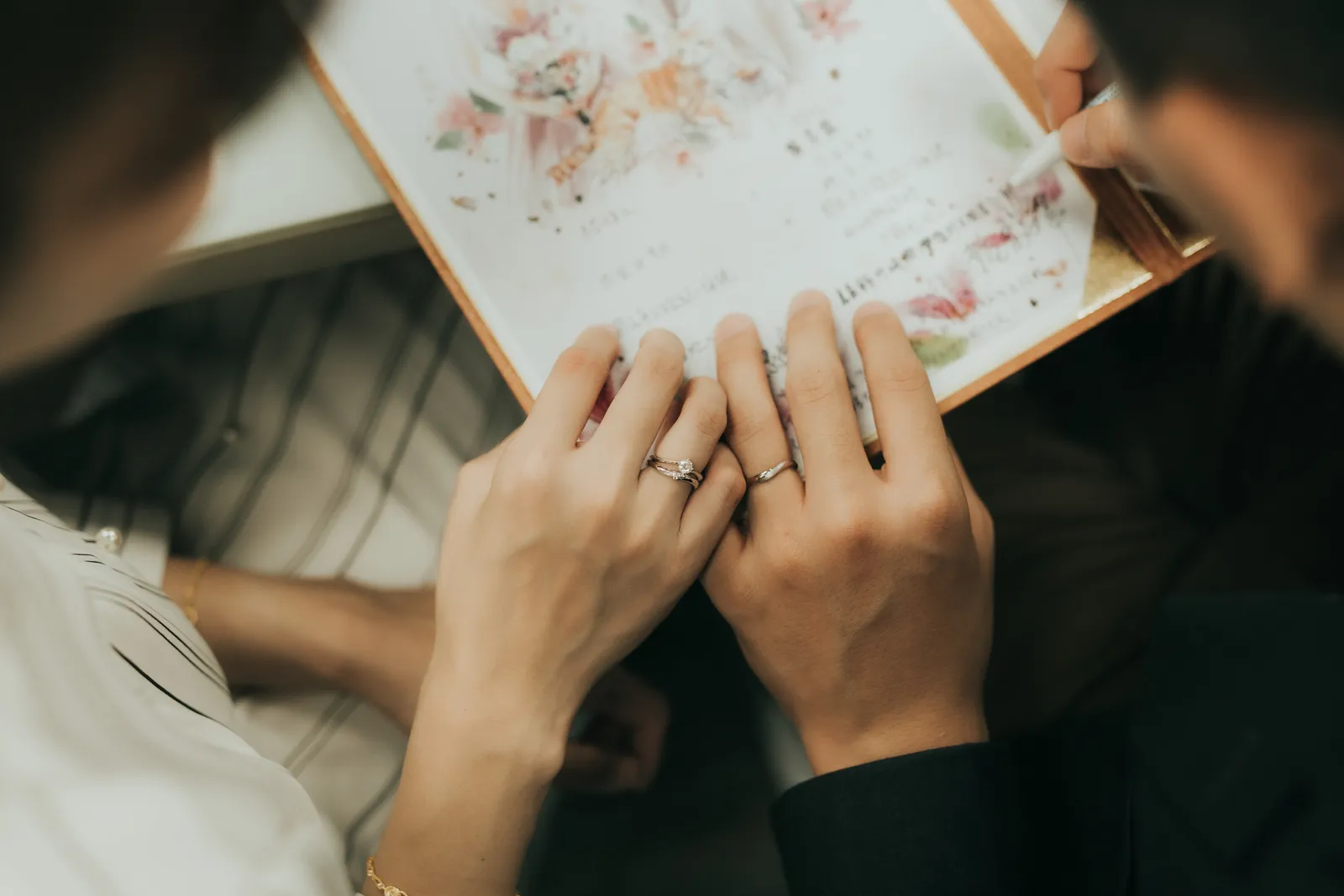 登記現場的互動紀錄，結婚登記作品 01 第 17 張