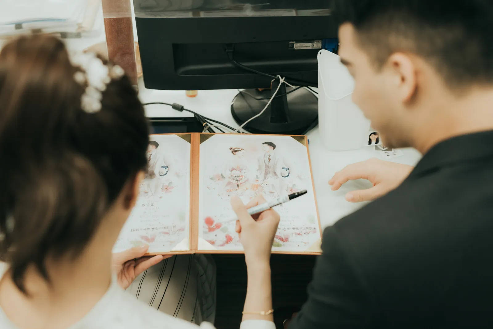 登記現場的互動紀錄，結婚登記作品 01 第 22 張