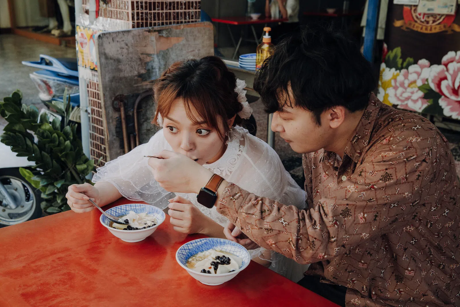 新人在街景與小吃店的生活寫真，結婚登記作品 02 第 90 張