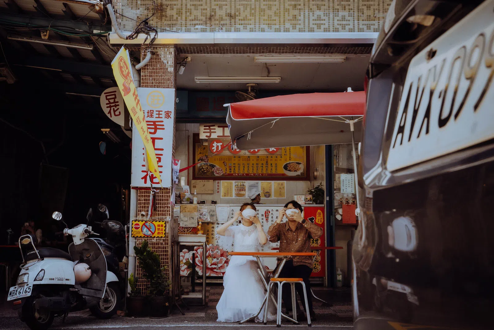 新人在街景與小吃店的生活寫真，結婚登記作品 02 第 101 張