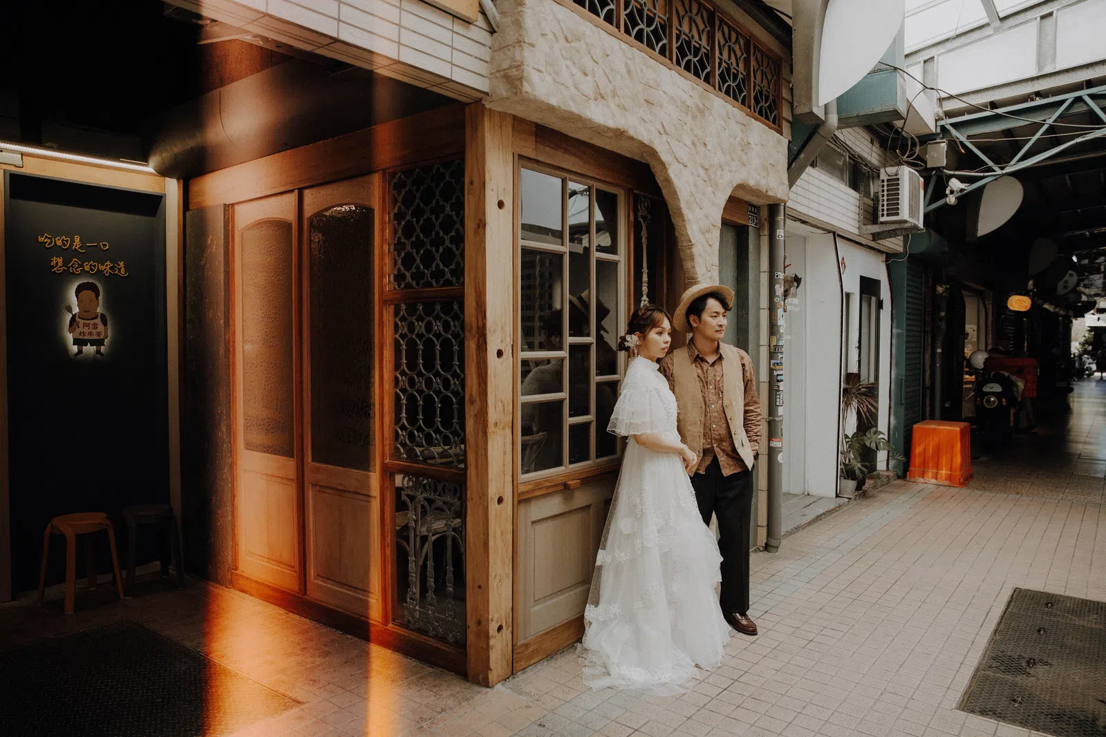新人在街景與小吃店的生活寫真，結婚登記作品 02 第 104 張