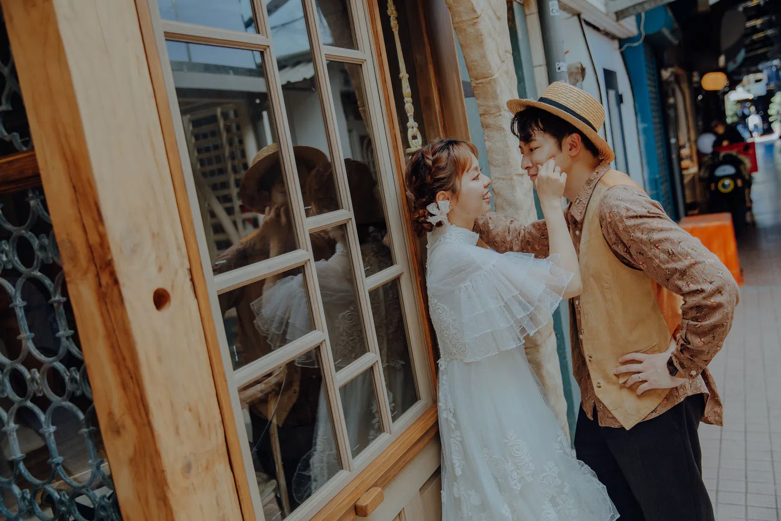 新人在街景與小吃店的生活寫真，結婚登記作品 02 第 110 張