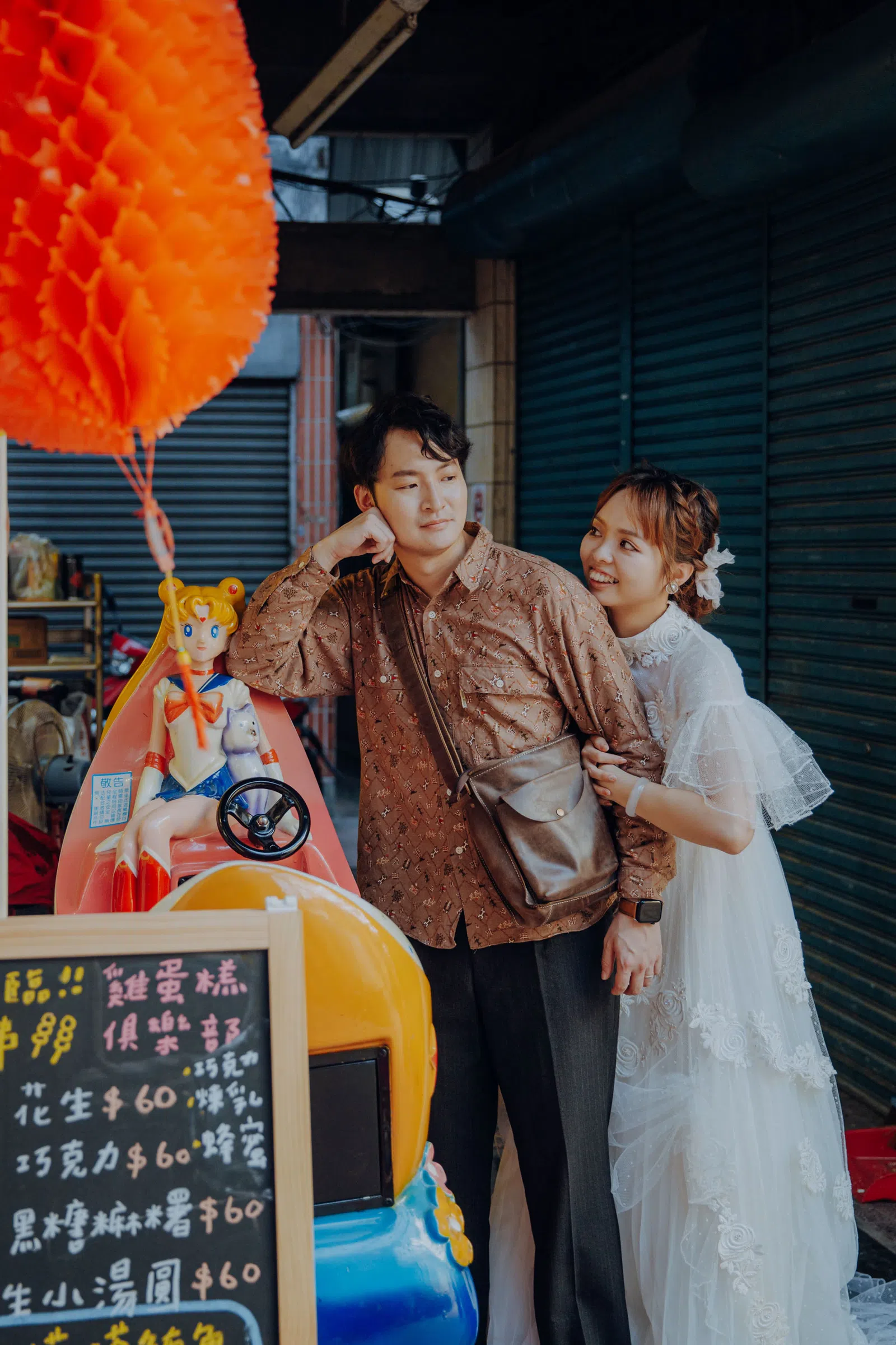 新人在街景與小吃店的生活寫真，結婚登記作品 02 第 124 張