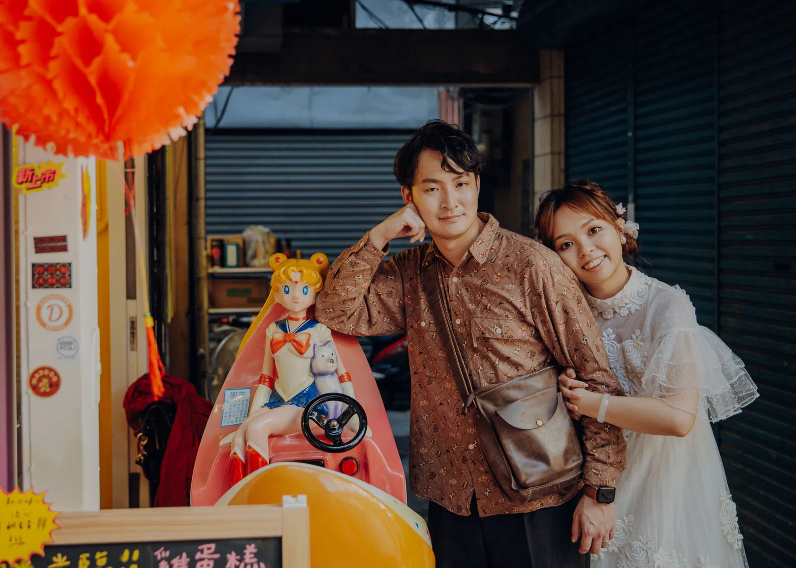 新人在街景與小吃店的生活寫真，結婚登記作品 02 第 125 張