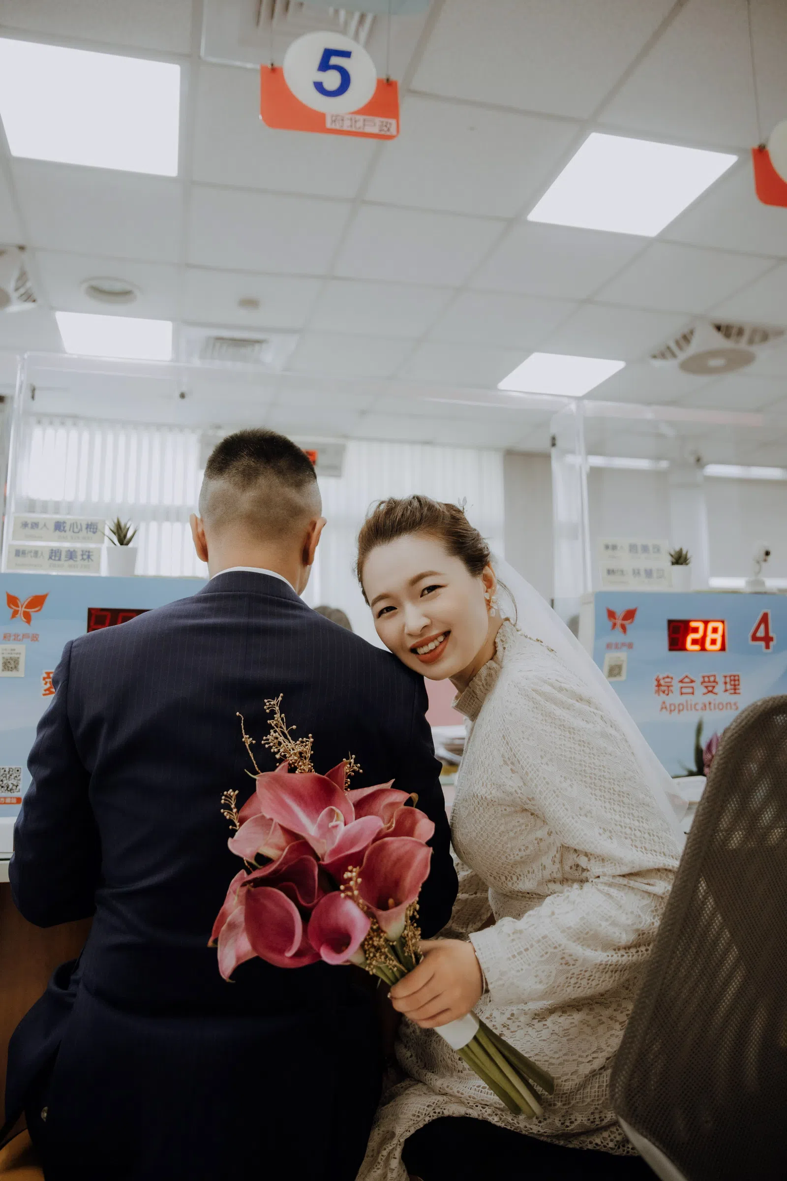 登記現場的互動紀錄，結婚登記作品 03 第 8 張
